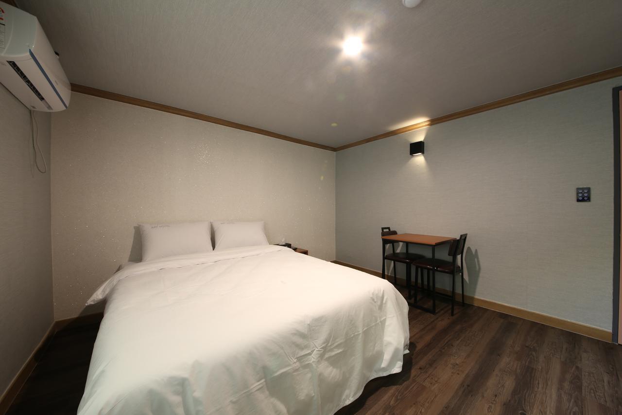 Art Hotel Gumi Exteriör bild